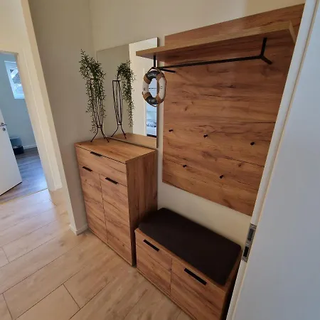 Nahe Meyer Werft In Ostfriesland Mit Kueche & Netflix דירה *