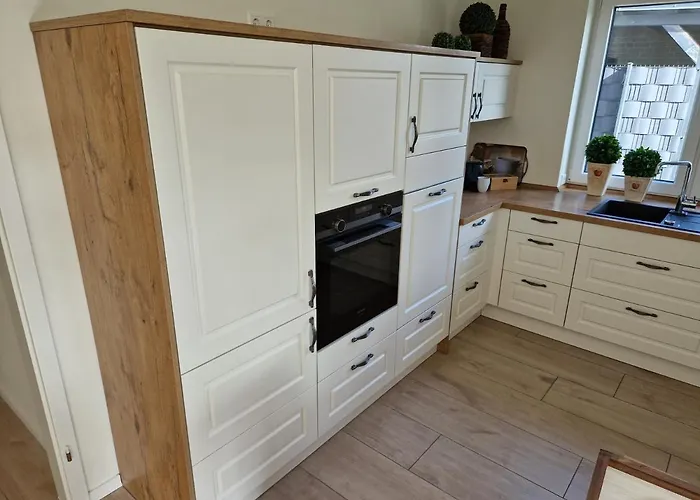 Nahe Meyer Werft In Ostfriesland Mit Kueche & Netflix Apartment
