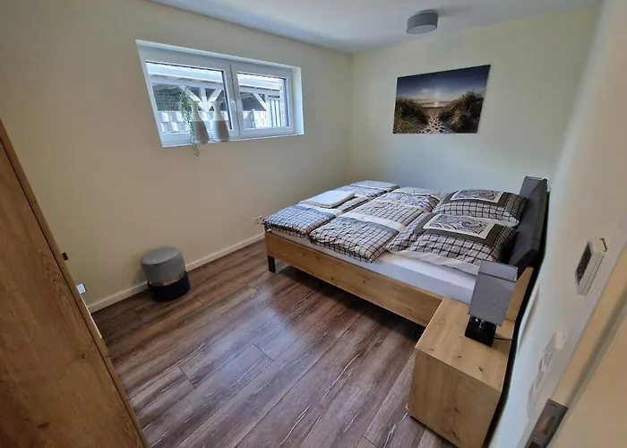 Nahe Meyer Werft In Ostfriesland Mit Kueche & Netflix Apartment *